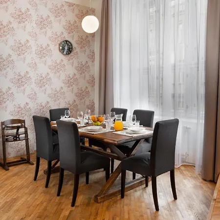 Days - Family Friendly With Ac And Tv In Old Town Prague