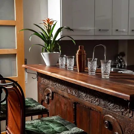 Days - Family Friendly With Ac And Netflix In Old Town * Prága