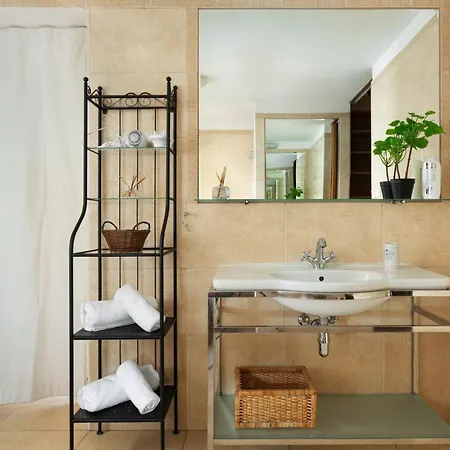 Days - Family Friendly With Ac And Tv In Old Town Appartement