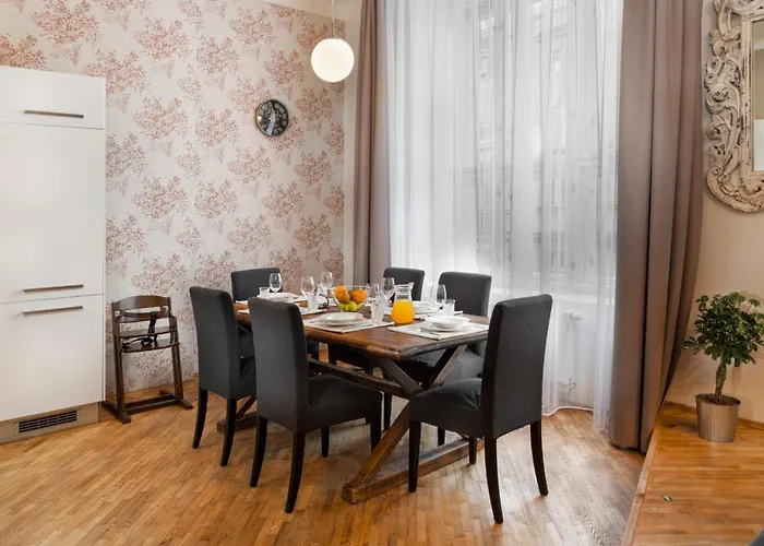 Days - Family Friendly With Ac And Netflix In Old Town Praga